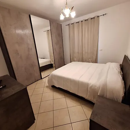 Le Rondini Apartment